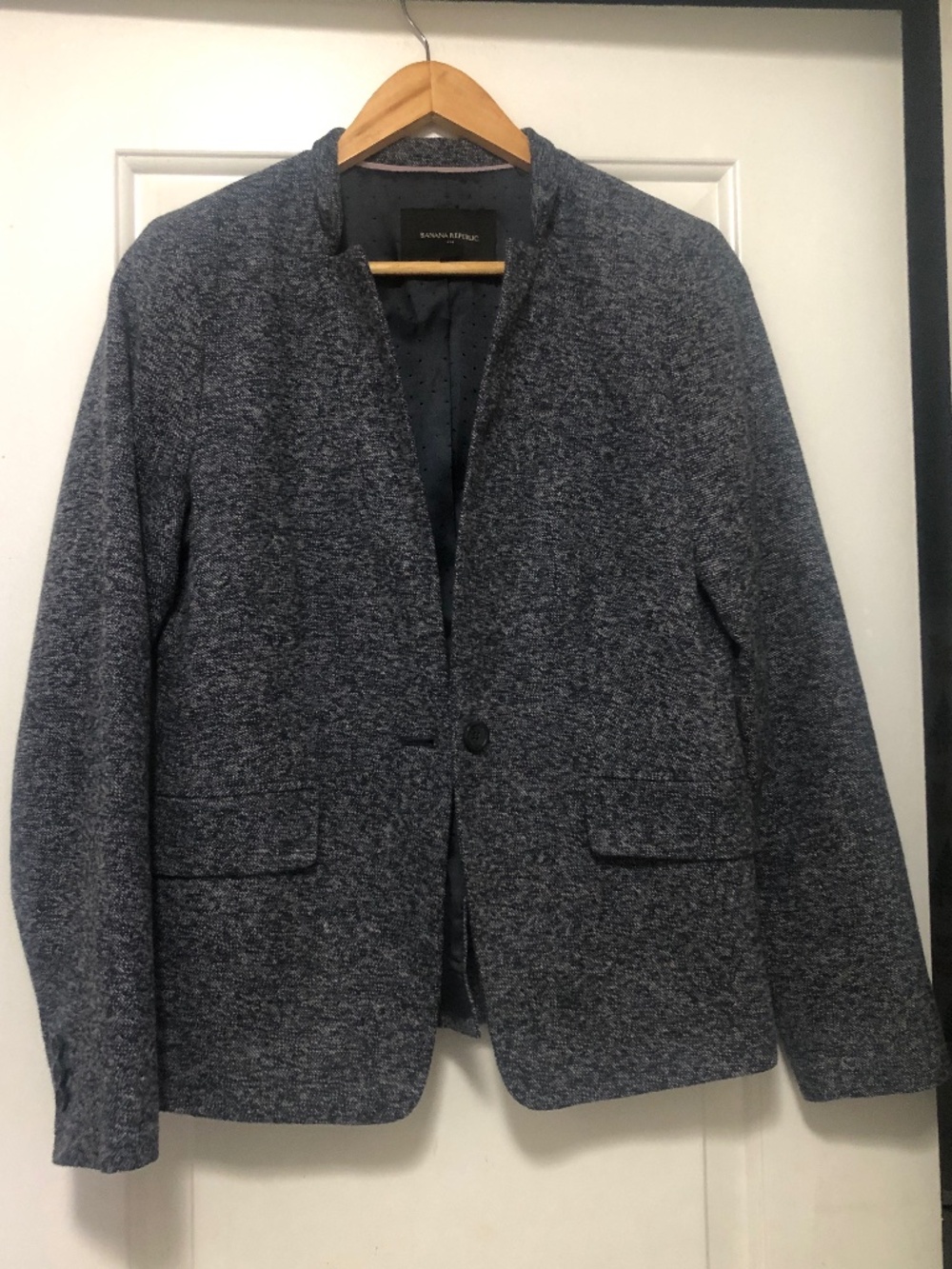 Size 6textured navy Banana Republic blazer - Picture 1 of 3